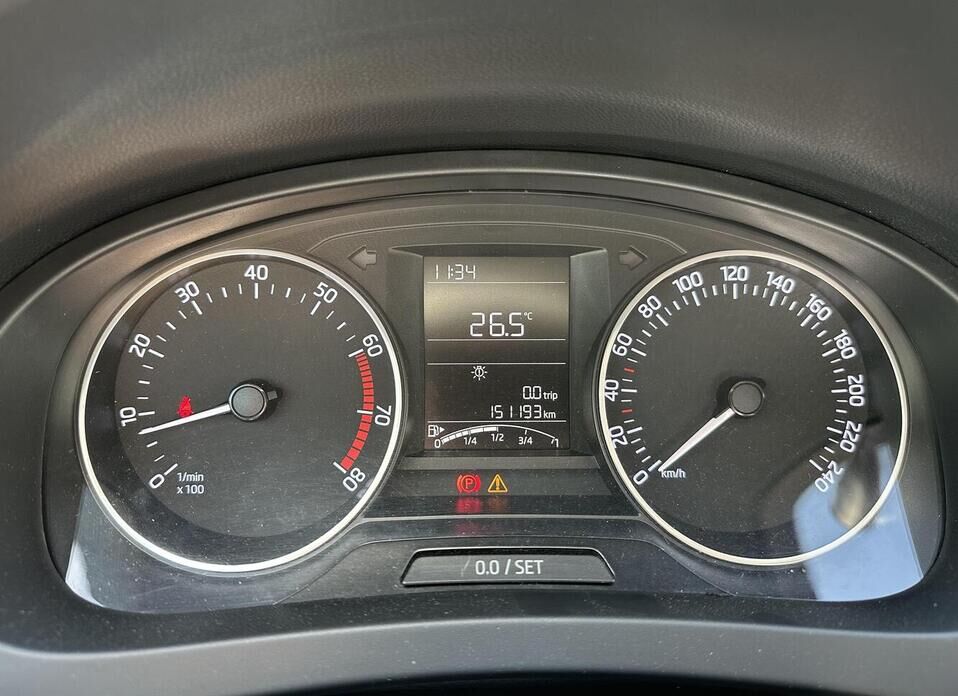 Skoda Rapid 1.6 MT (90 л.с.)