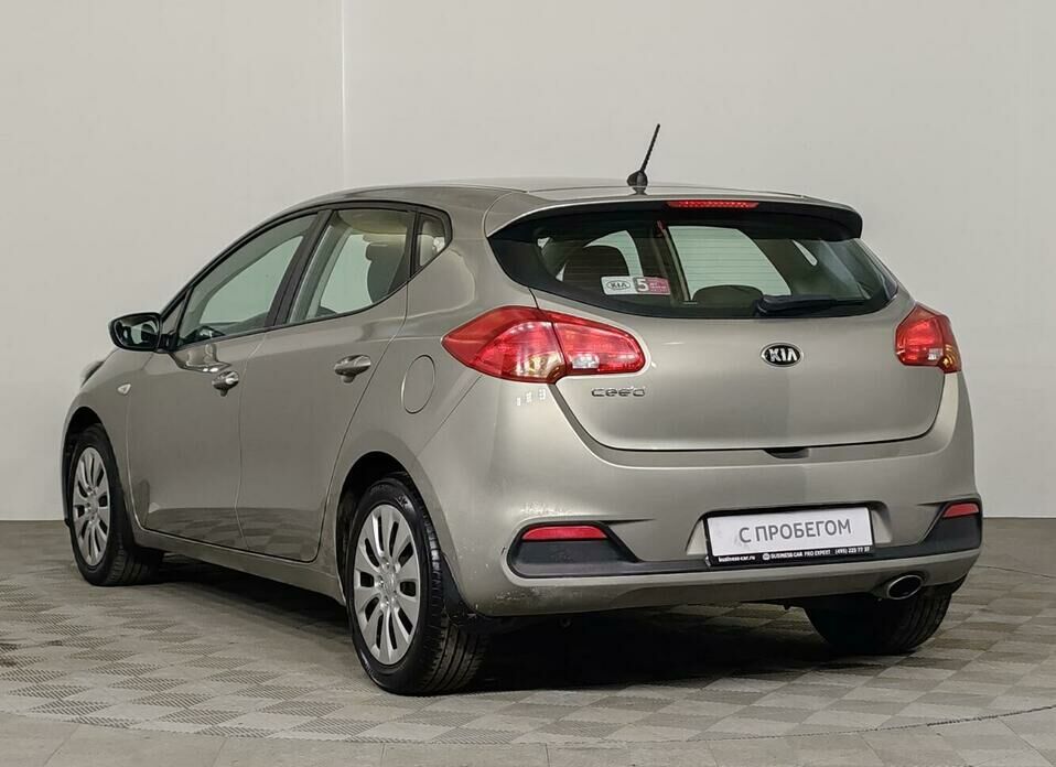 Kia Ceed 1.6 MT (129 л.с.)