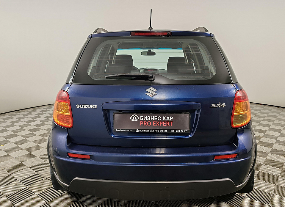 Suzuki SX4, I (Classic) 1.6 MT (107 л.с.)