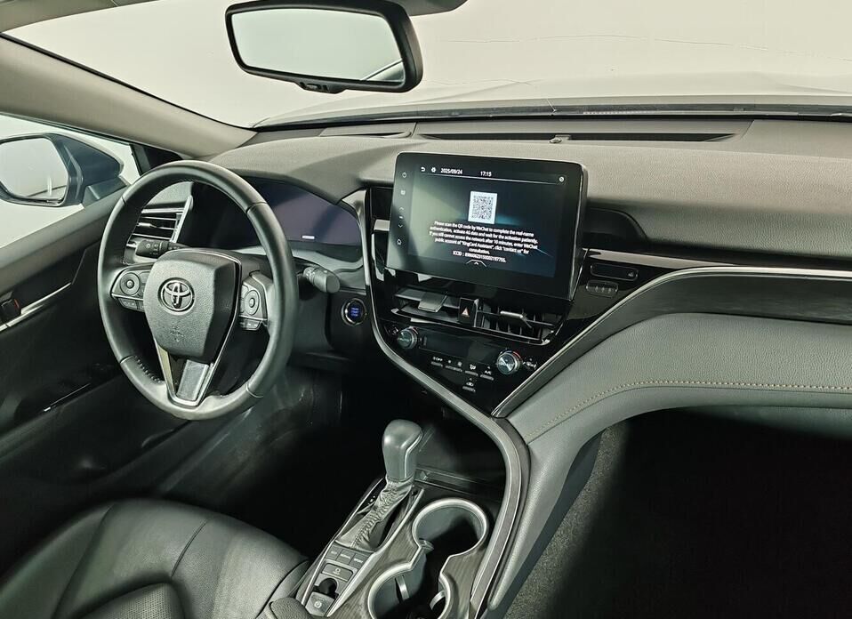 Toyota Camry, VIII (XV70) Рестайлинг 2.5 AT (209 л.с.)