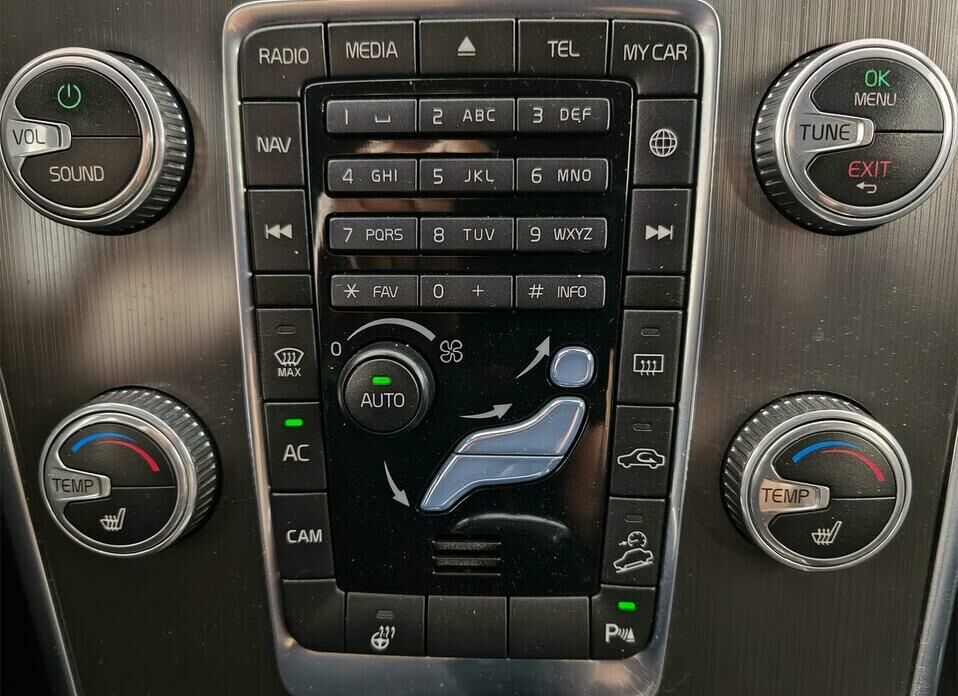 Volvo XC60 2.4d AT (215 л.с.) 4WD