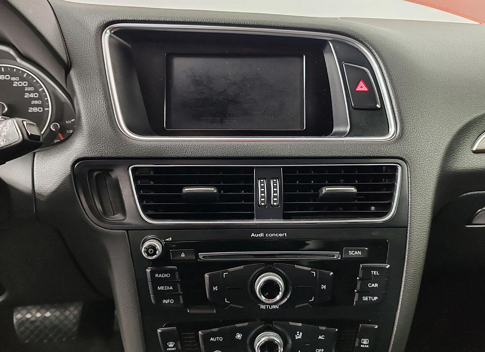 Audi Q5, I (8R) Рестайлинг 2.0 AT (225 л.с.) 4WD