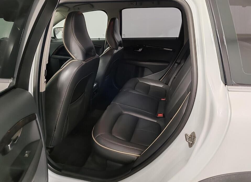 Volvo XC70, II Рестайлинг 2.4d AT (215 л.с.) 4WD