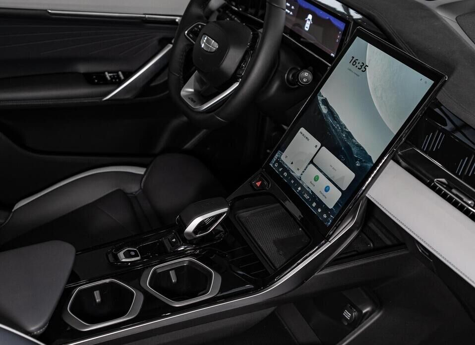 Geely Atlas, II 2.0 AT (200 л.с.) 4WD