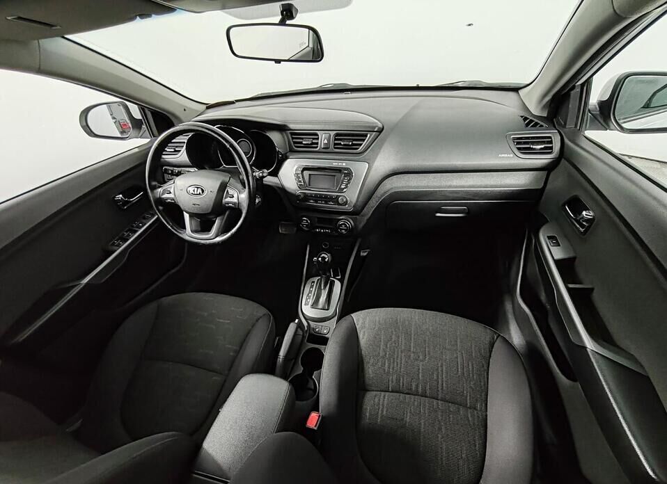Kia Rio, III 6-speed 1.6 AT (123 л.с.)