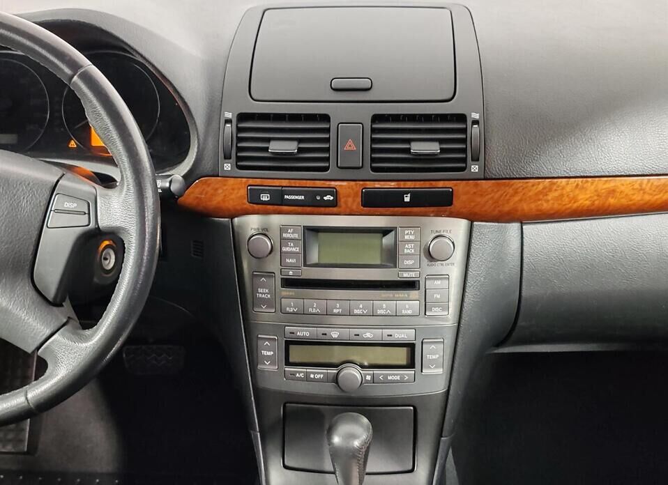 Toyota Avensis, II Рестайлинг 1.8 AT (129 л.с.)