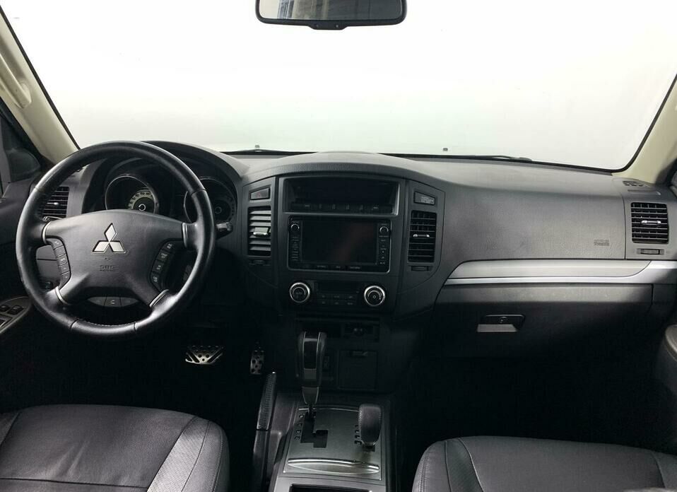 Mitsubishi Pajero 3.0 AT (178 л.с.) 4WD