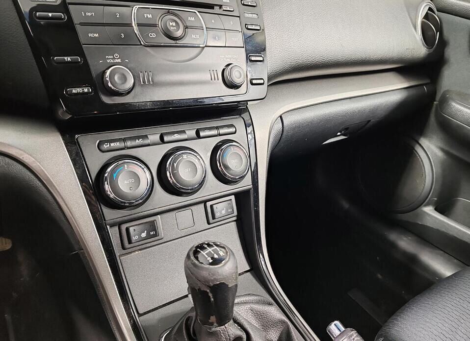 Mazda 6, II (GH) Рестайлинг 1.8 MT (120 л.с.)