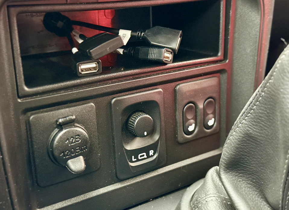 LADA (ВАЗ) Niva Travel, I 1.7 MT (80 л.с.) 4WD