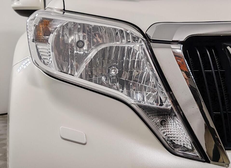 Toyota Land Cruiser Prado, 150 Series Рестайлинг 1 3.0d AT (173 л.с.) 4WD