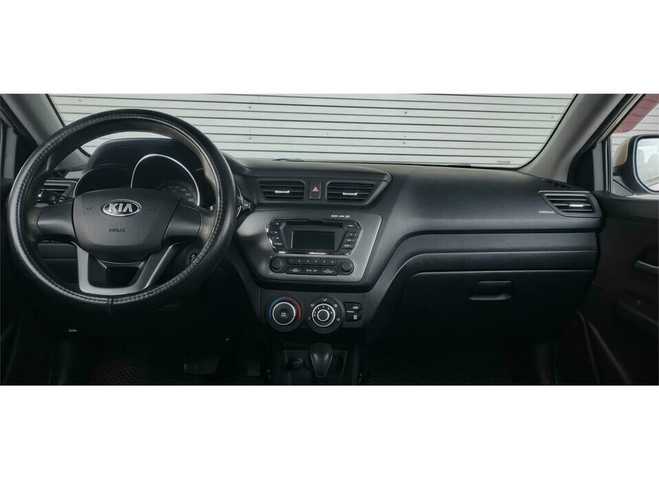 Kia Rio 6-speed 1.6 AT (123 л.с.)