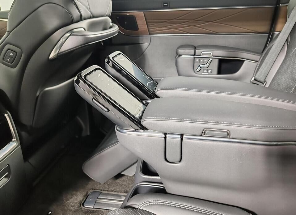 Toyota Alphard, IV 2.5hyb CVT (190 л.с.) 4WD