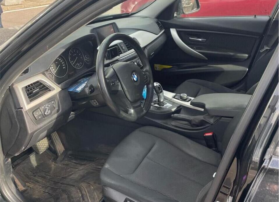 BMW 3 серии, VI (F3x) Рестайлинг 318i 1.5 AT (136 л.с.)