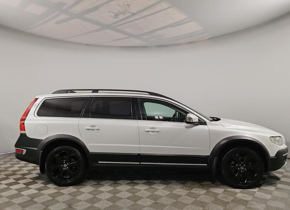 Volvo XC70, II Рестайлинг 2.4d AT (215 л.с.) 4WD