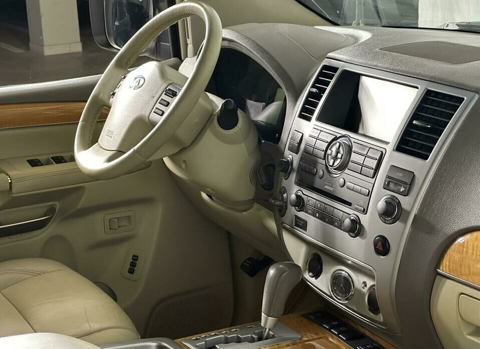 Infiniti QX56 5.6 AT (325 л.с.) 4WD