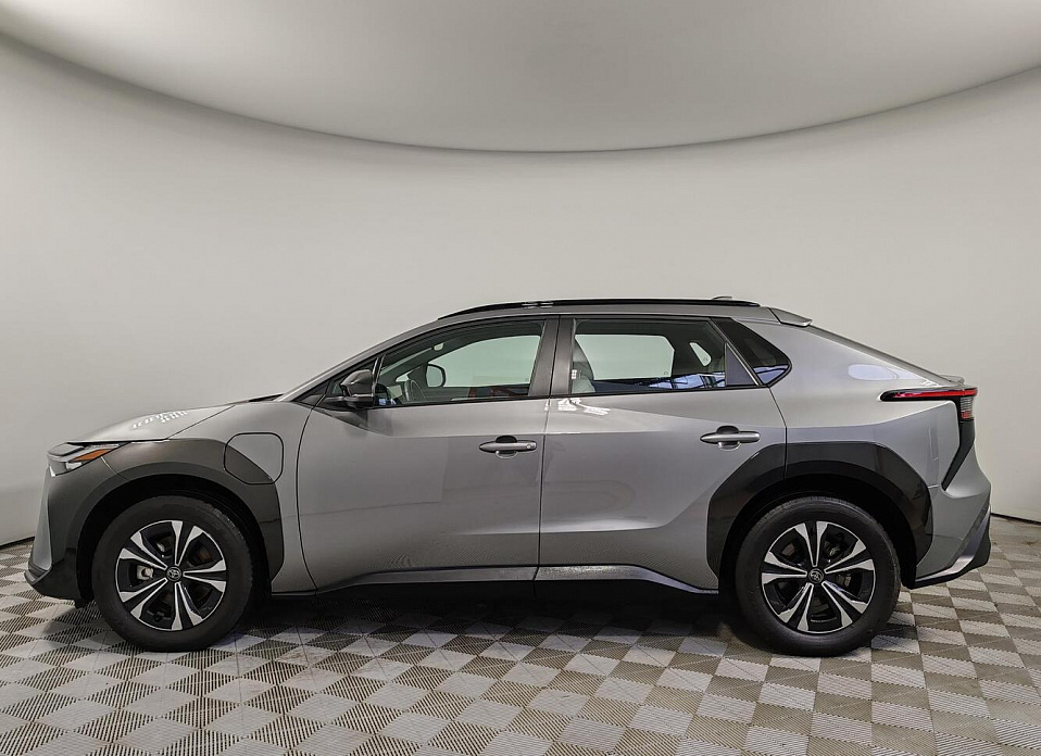 Toyota bZ4X Electro AT (150 кВт)