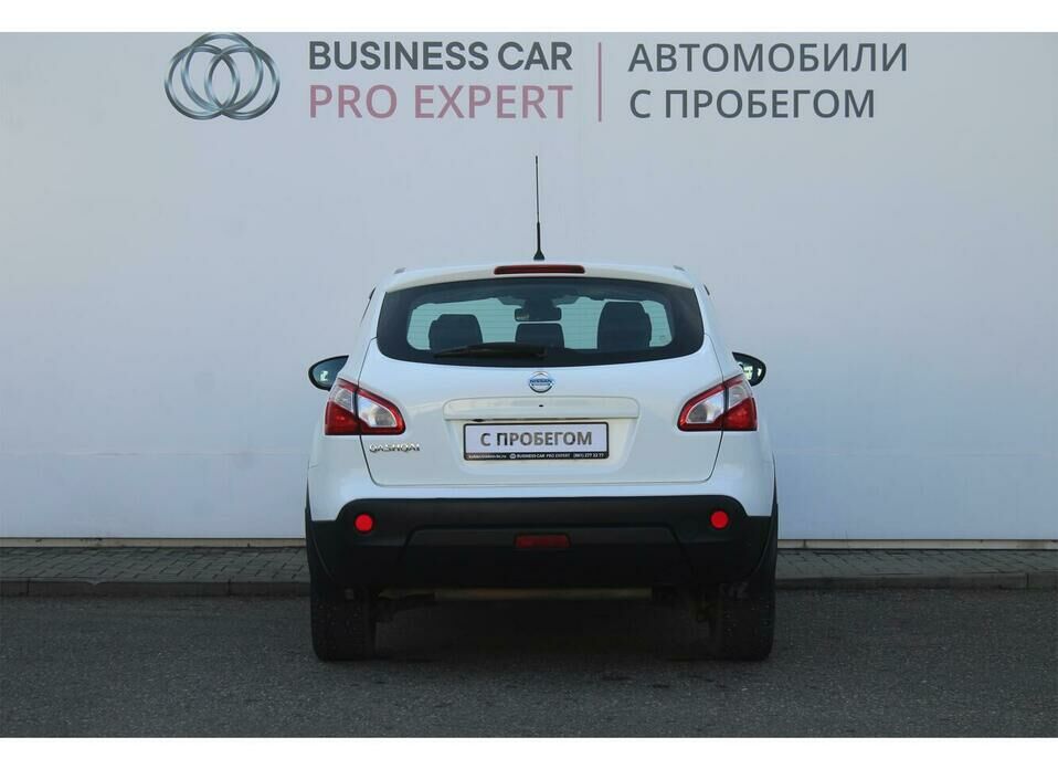 Nissan Qashqai 1.6 CVT (117 л.с.)