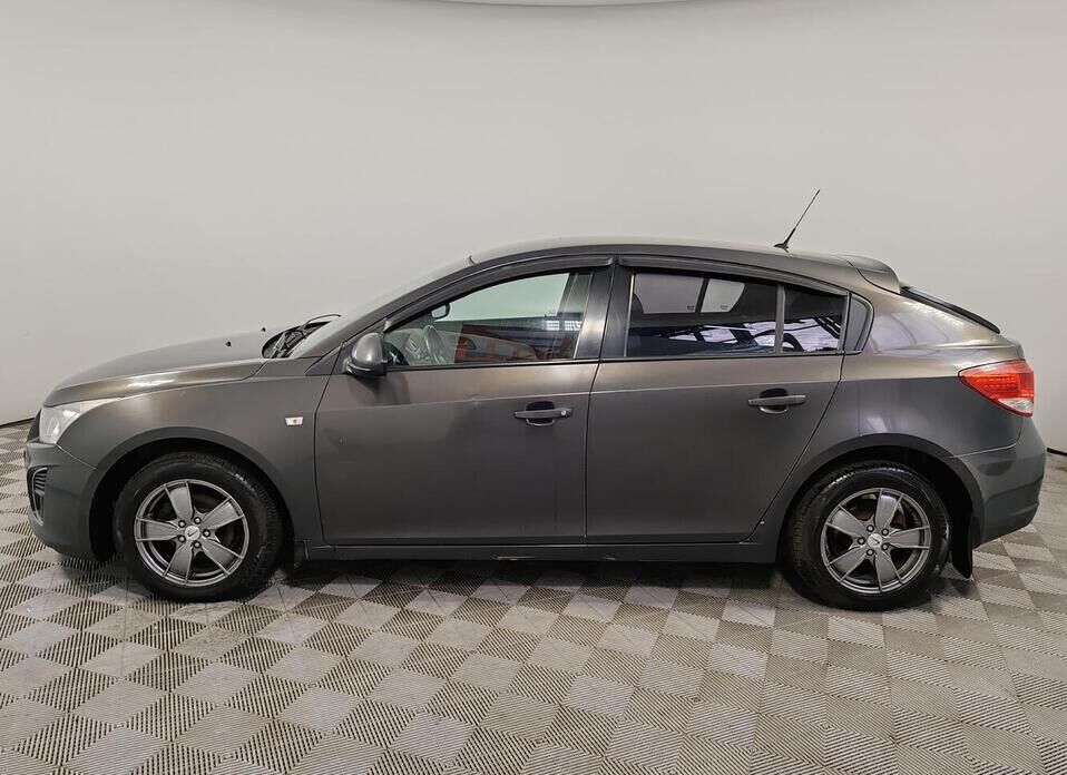 Chevrolet Cruze, I Рестайлинг 1.6 MT (109 л.с.)