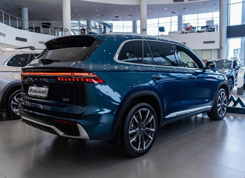 Geely Monjaro 2.0 AT (238 л.с.) 4WD