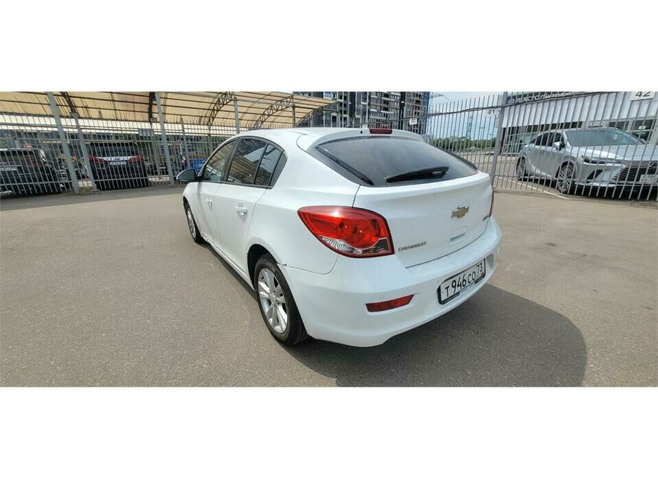 Chevrolet Cruze 1.8 AT (141 л.с.)