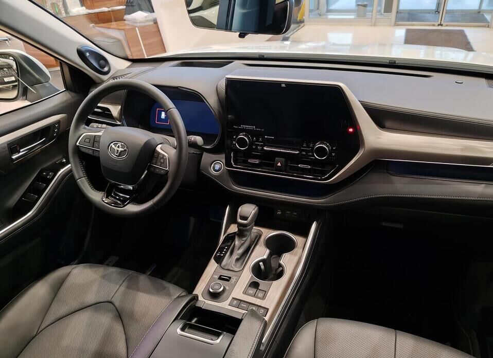 Toyota Highlander, IV (U70) 2.0 AT (248 л.с.) 4WD