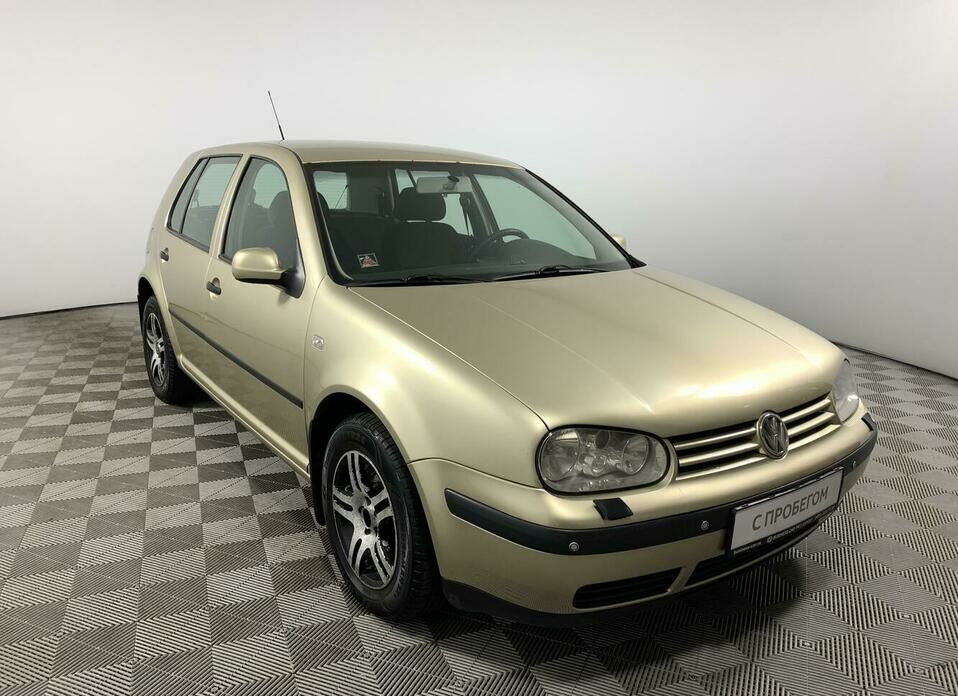 Volkswagen Golf 1.6 AT (101 л.с.)