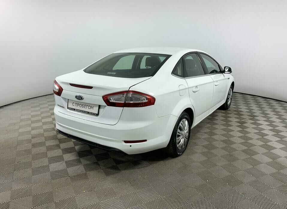 Ford Mondeo 1.6 MT (120 л.с.)