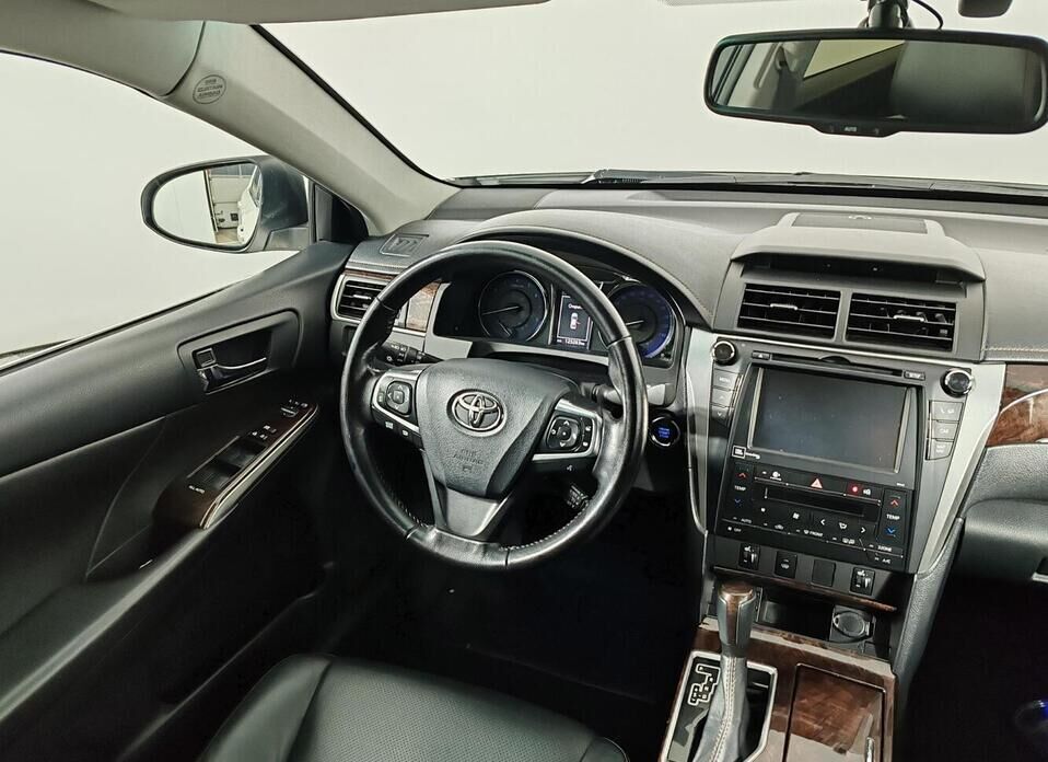 Toyota Camry, VII (XV50) Рестайлинг 2.5 AT (181 л.с.)