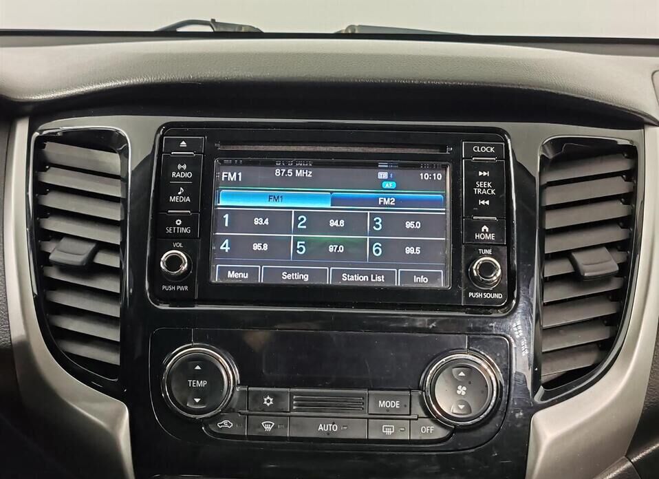 Mitsubishi L200, V 2.4d AT (154 л.с.) 4WD