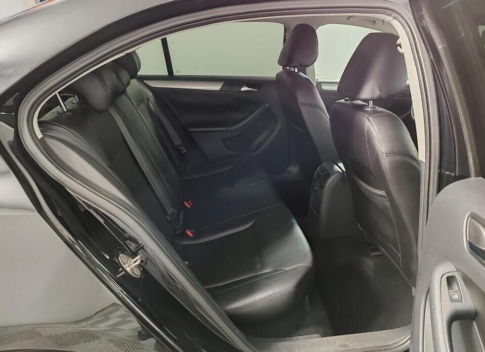 Volkswagen Jetta 1.4 AMT (122 л.с.)