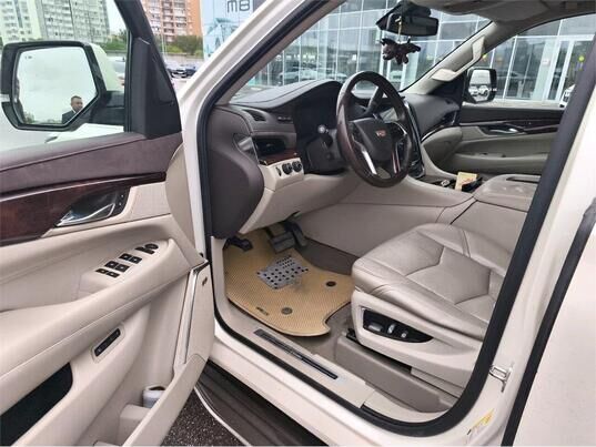 Cadillac Escalade, 2015&nbsp;г., 253&nbsp;776&nbsp;км