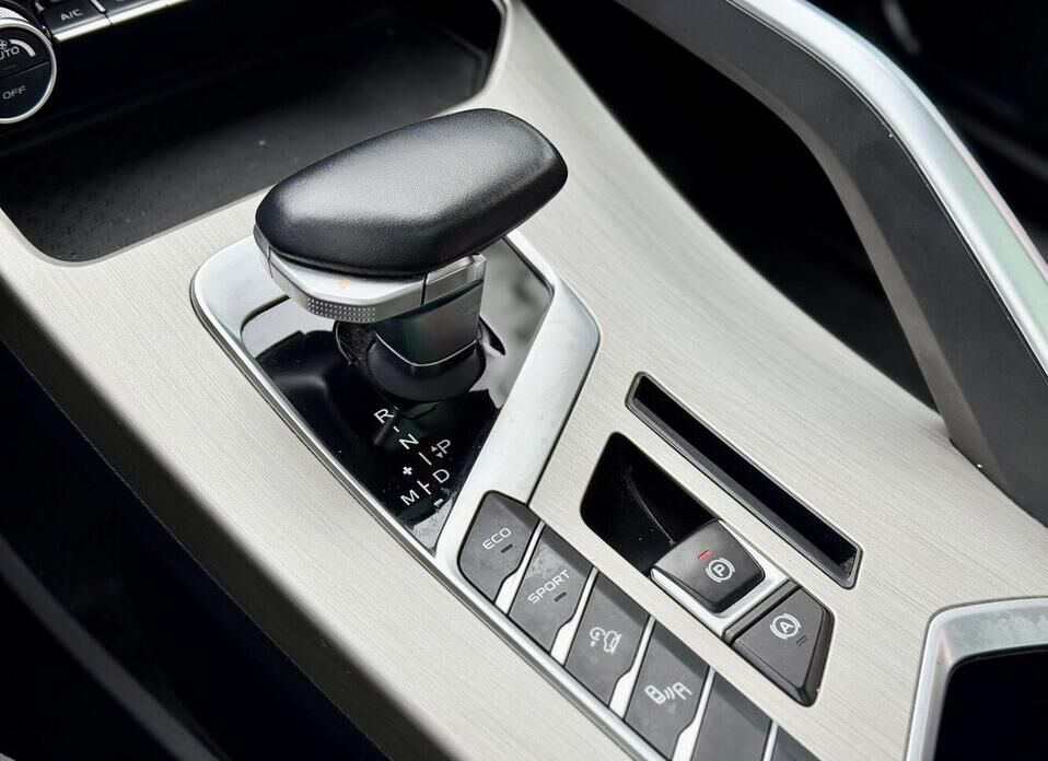 Geely Coolray, I 1.5 AMT (150 л.с.)