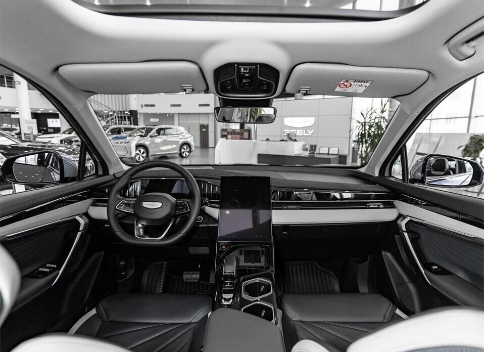 Geely Atlas, II 2.0 AT (200 л.с.) 4WD