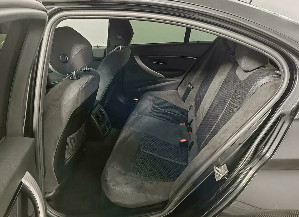 BMW 3 серии 320i xDrive 2.0 AT (184 л.с.) 4WD