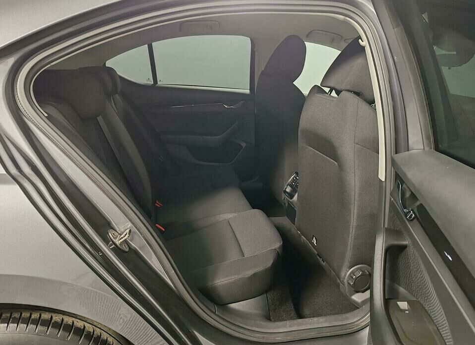 Skoda Octavia 1.4 AT (150 л.с.)