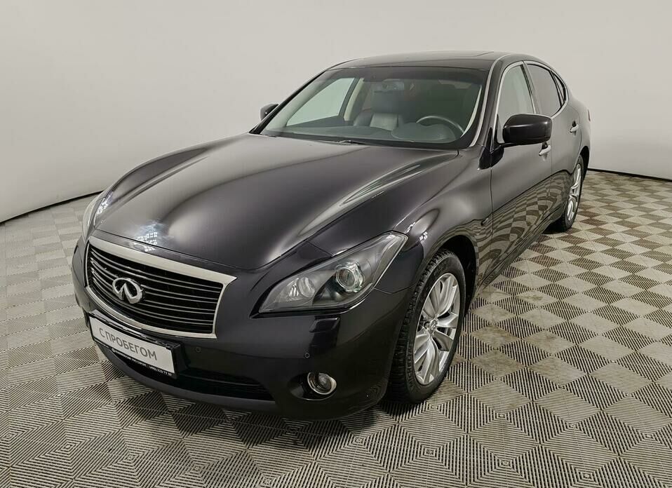 Infiniti M M25 2.5 AT (222 л.с.)