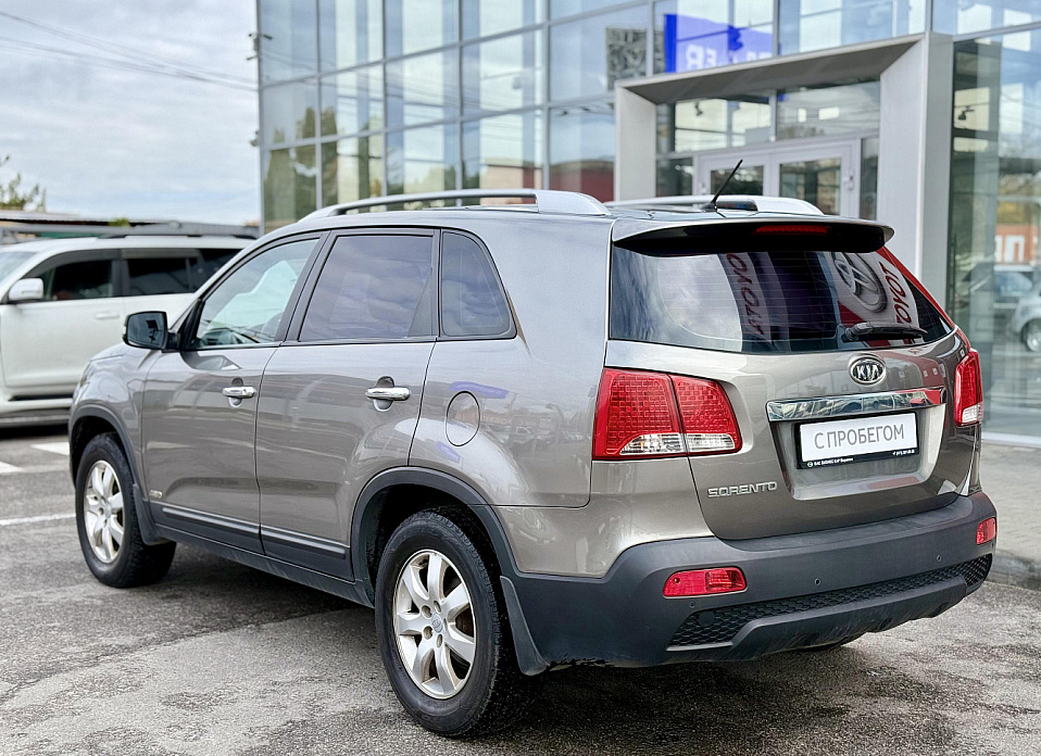 Kia Sorento, II 2.4 AT (175 л.с.) 4WD