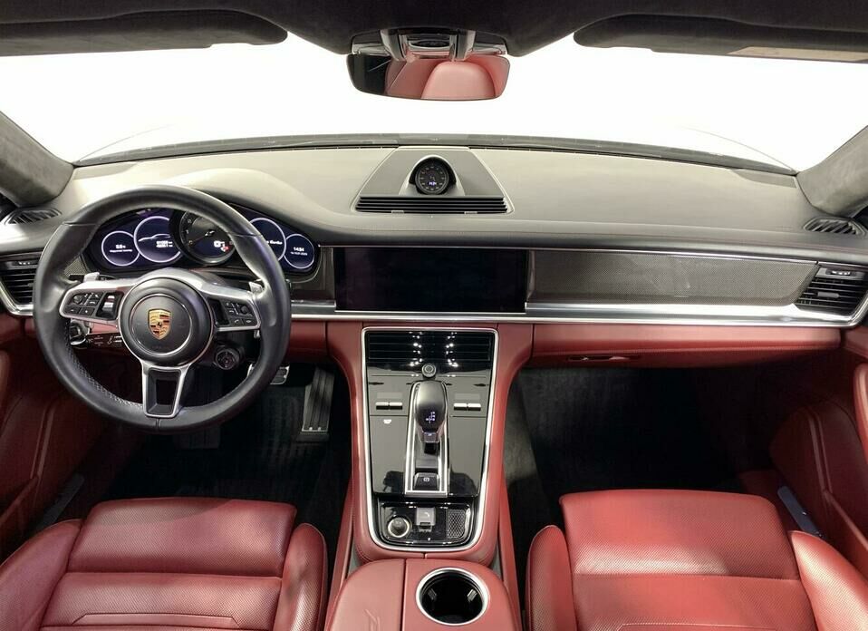 Porsche Panamera Turbo 4.0 AMT (550 л.с.) 4WD