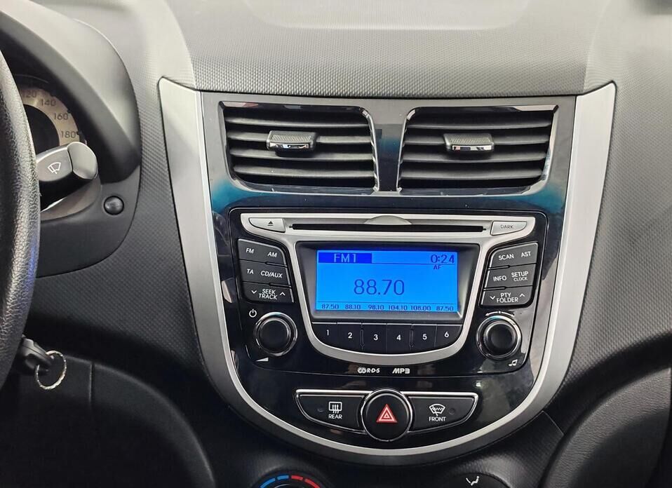 Hyundai Solaris 1.6 AT (123 л.с.)