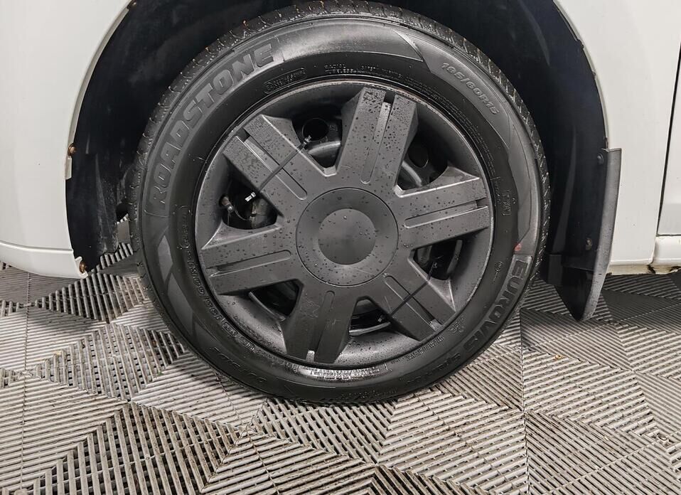 Renault Sandero, II Рестайлинг 1.6 MT (82 л.с.)