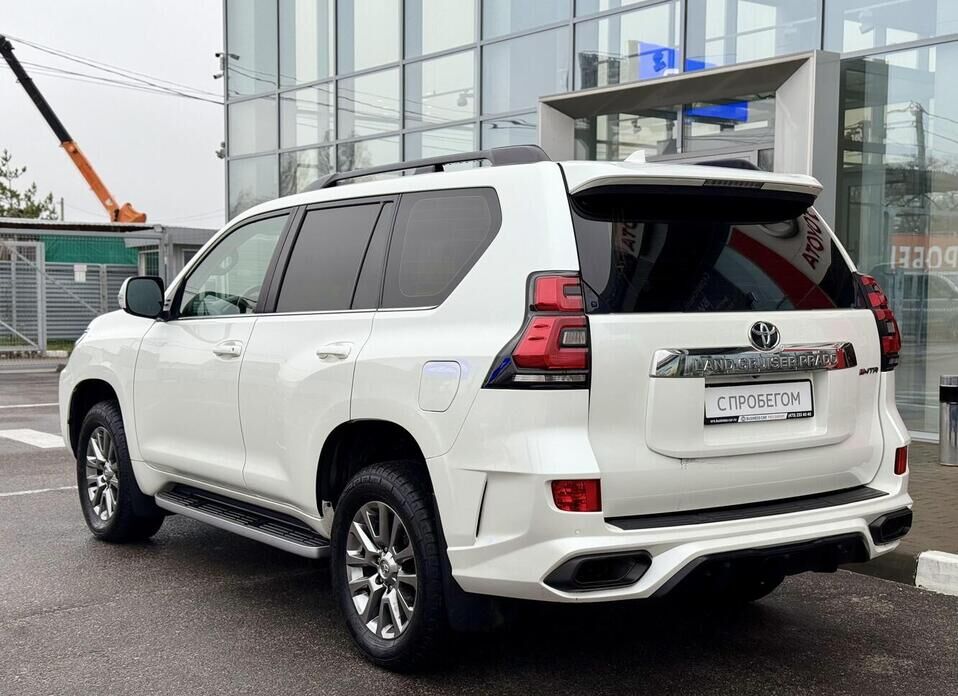 Toyota Land Cruiser Prado, 150 Series Рестайлинг 2 2.8d AT (177 л.с.) 4WD