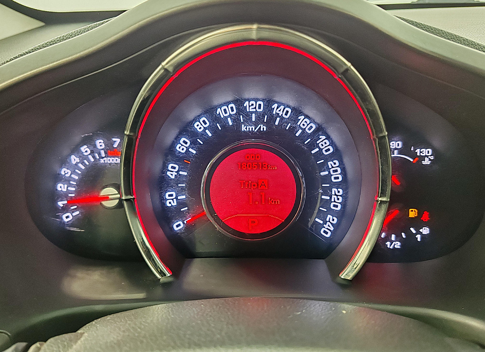 Kia Sportage, III 2.0 AT (150 л.с.) 4WD