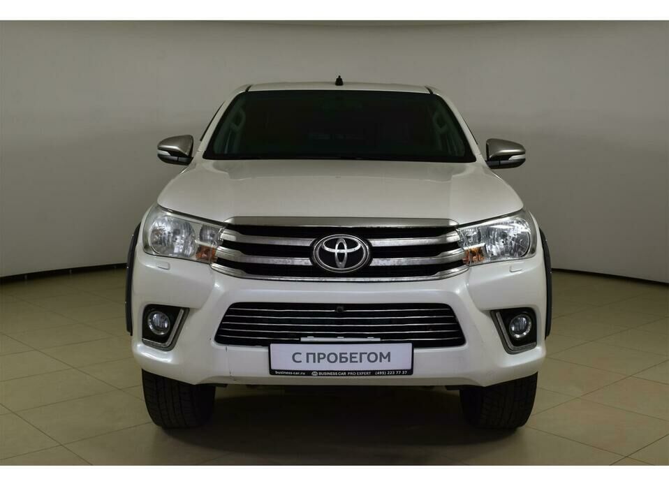 Toyota Hilux 2.8d AT (177 л.с.) 4WD