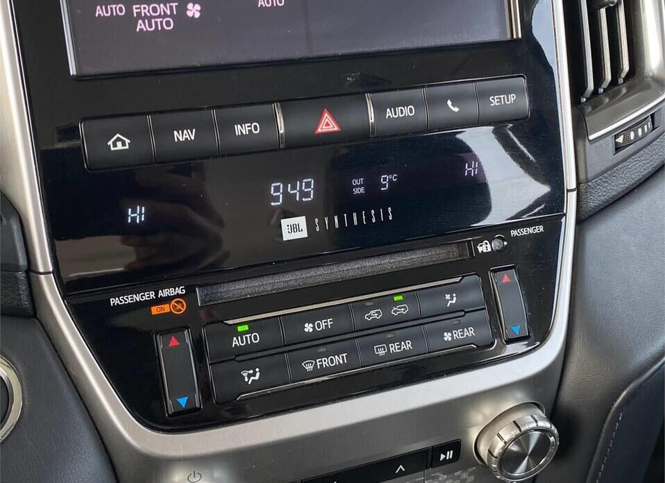 Toyota Land Cruiser, 200 Series Рестайлинг 2 4.5d AT (249 л.с.) 4WD