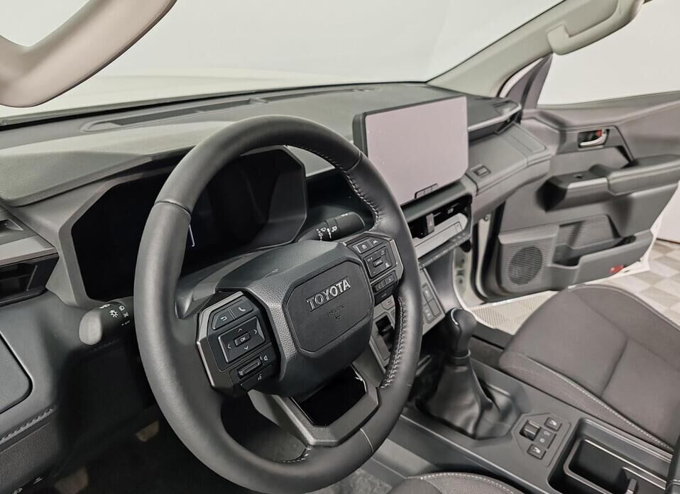 Toyota Hilux, IX 2.8d MT (204 л.с.) 4WD