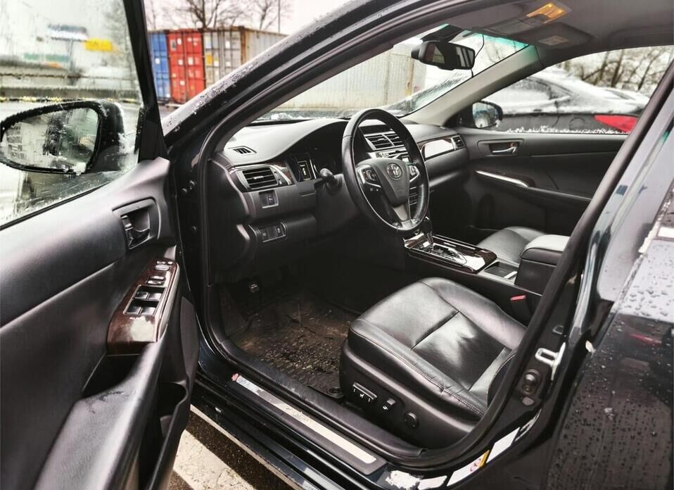 Toyota Camry, VII (XV50) Рестайлинг 2.5 AT (181 л.с.)