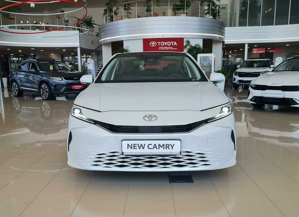 Toyota Camry 2.0 CVT (173 л.с.)