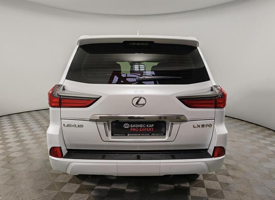 Lexus LX, III Рестайлинг 2 570 5.7 AT (367 л.с.) 4WD