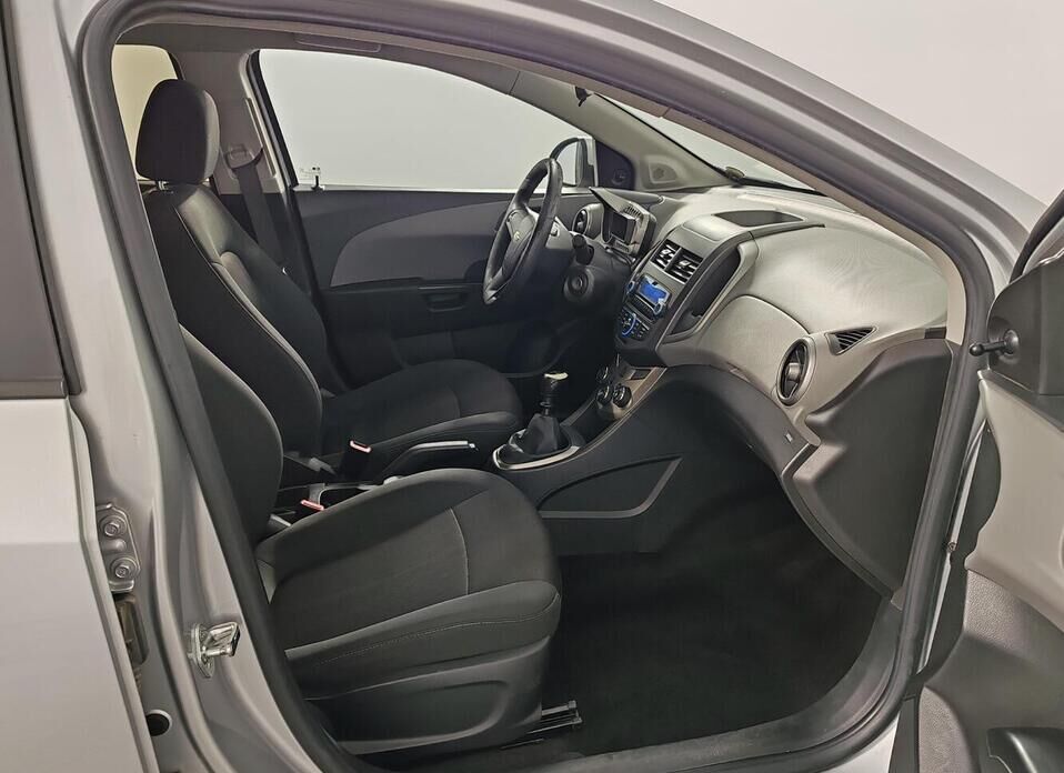 Chevrolet Aveo, II 1.6 MT (115 л.с.)