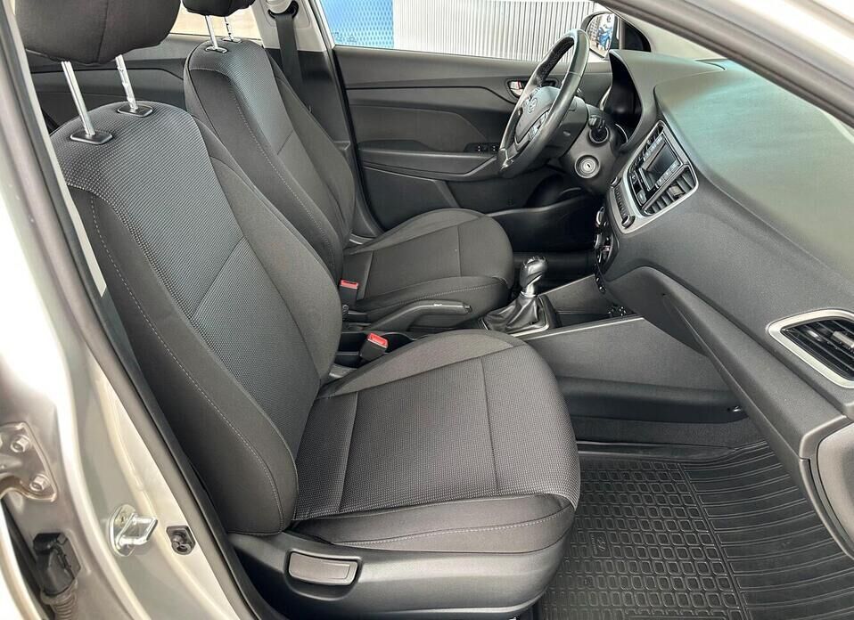 Hyundai Solaris, II 1.6 MT (123 л.с.)